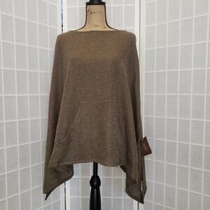 NWT - Kokoon Beige Poncho with Pockets